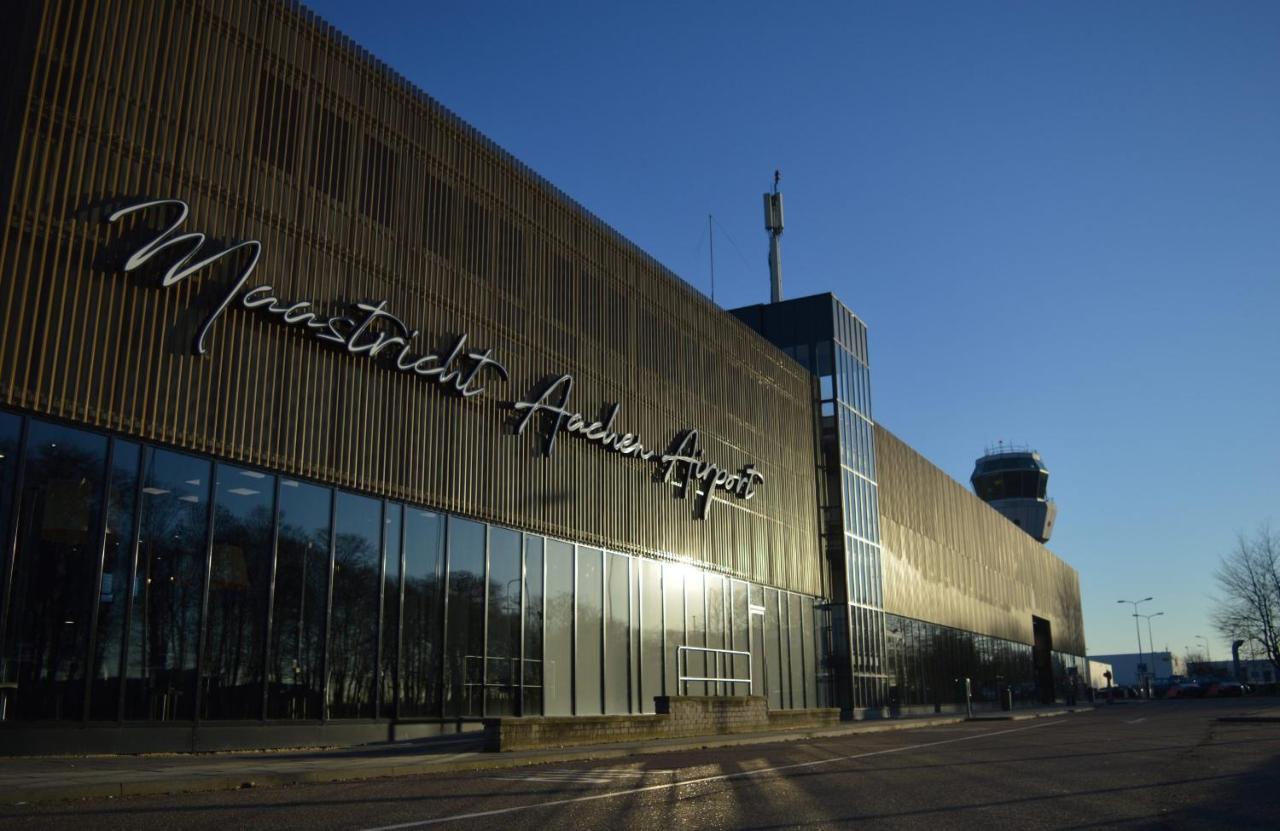 Gr8 Hotel Maastricht Aachen Airport Beek  Exterior photo